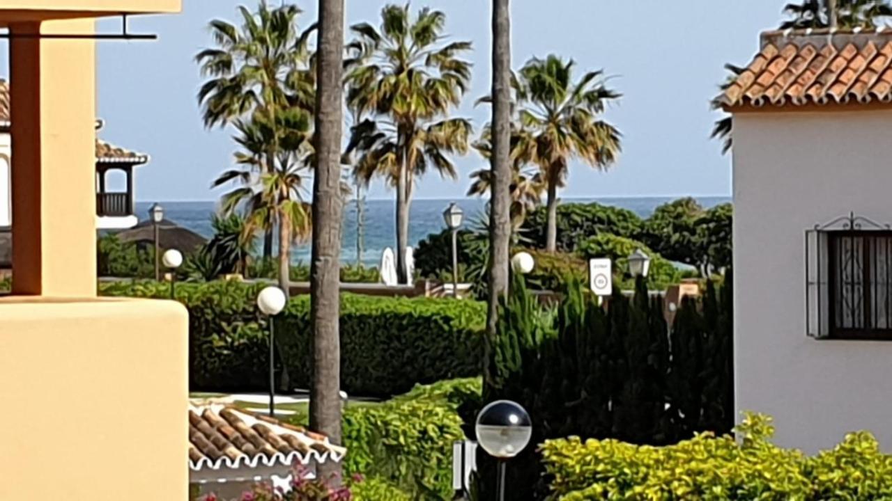 Apartamento Beachfront La Jacaranda マルベーリャ エクステリア 写真